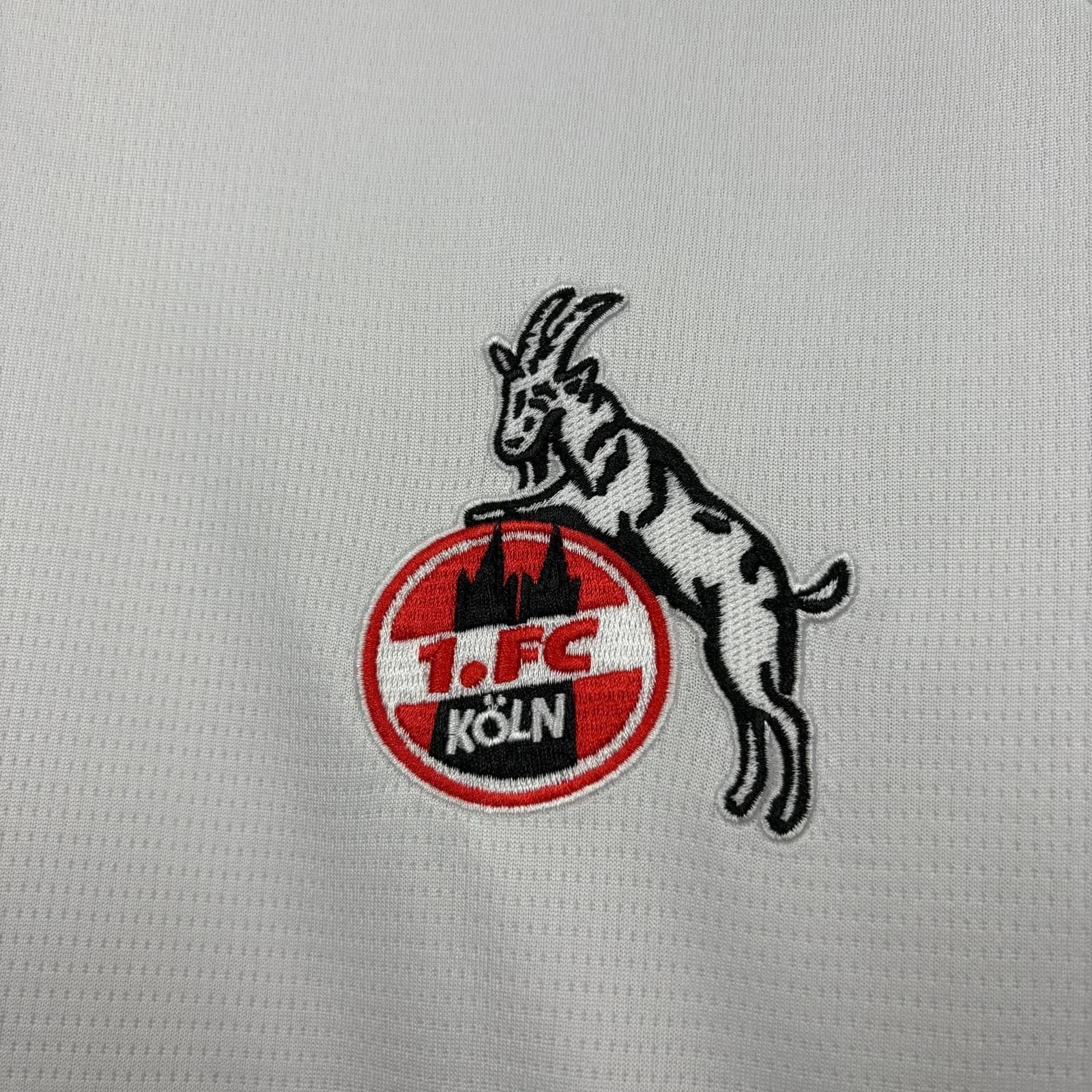 Camisa FC Köln 26/27 Torcedor Casa — FC Köln (foto 2)