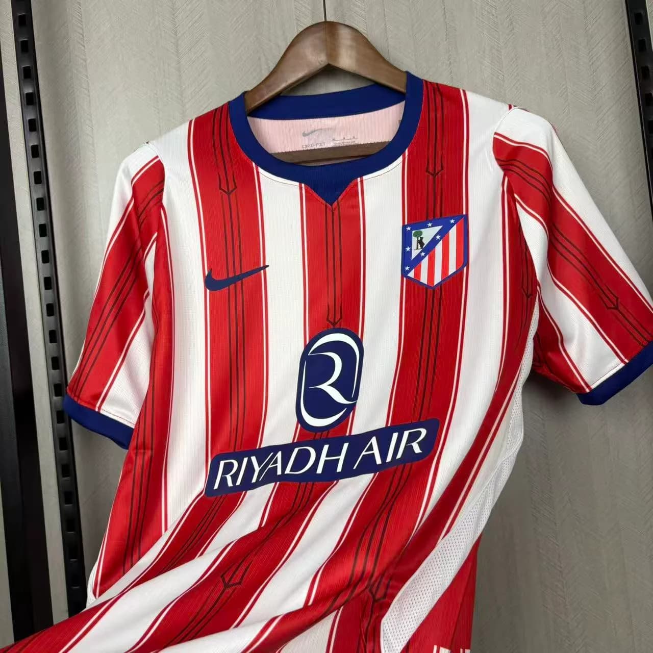 Camisa Atlético de Madrid 26/27 Torcedor Casa — Atlético de Madrid (foto 4)
