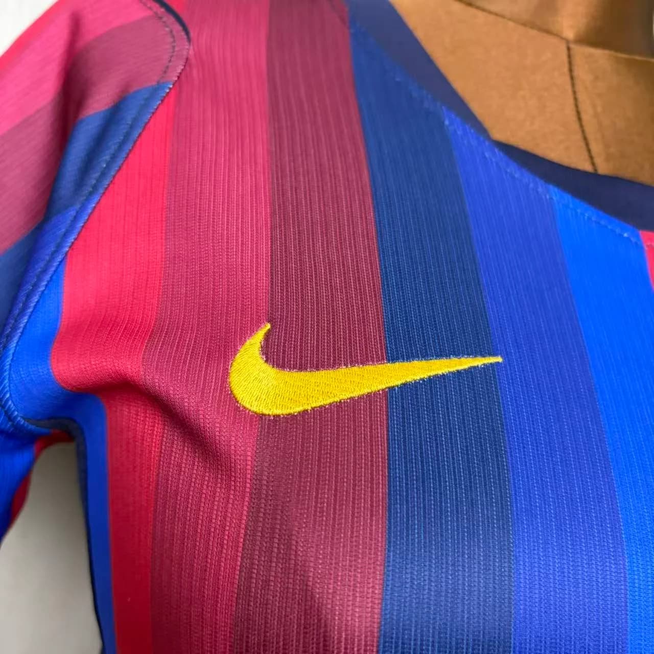 Camisa Barcelona 26/27 Feminina Casa — Barcelona (foto 3)