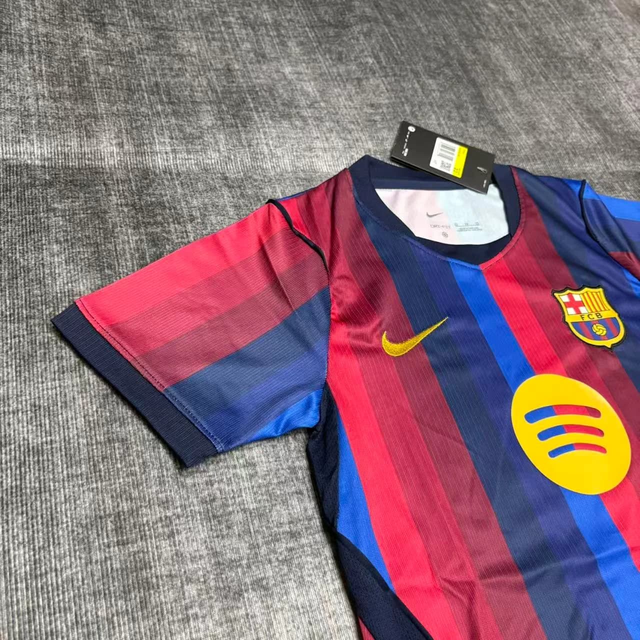 Kit Infantil Barcelona 26/27 Casa — Barcelona (foto 2)