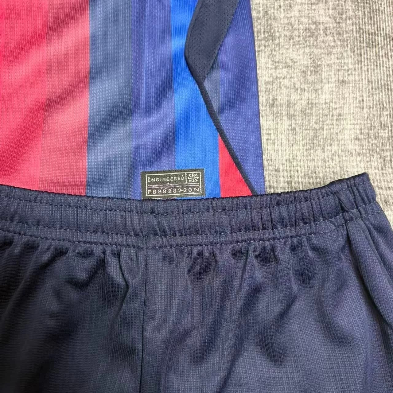 Kit Infantil Barcelona 26/27 Casa — Barcelona (foto 3)