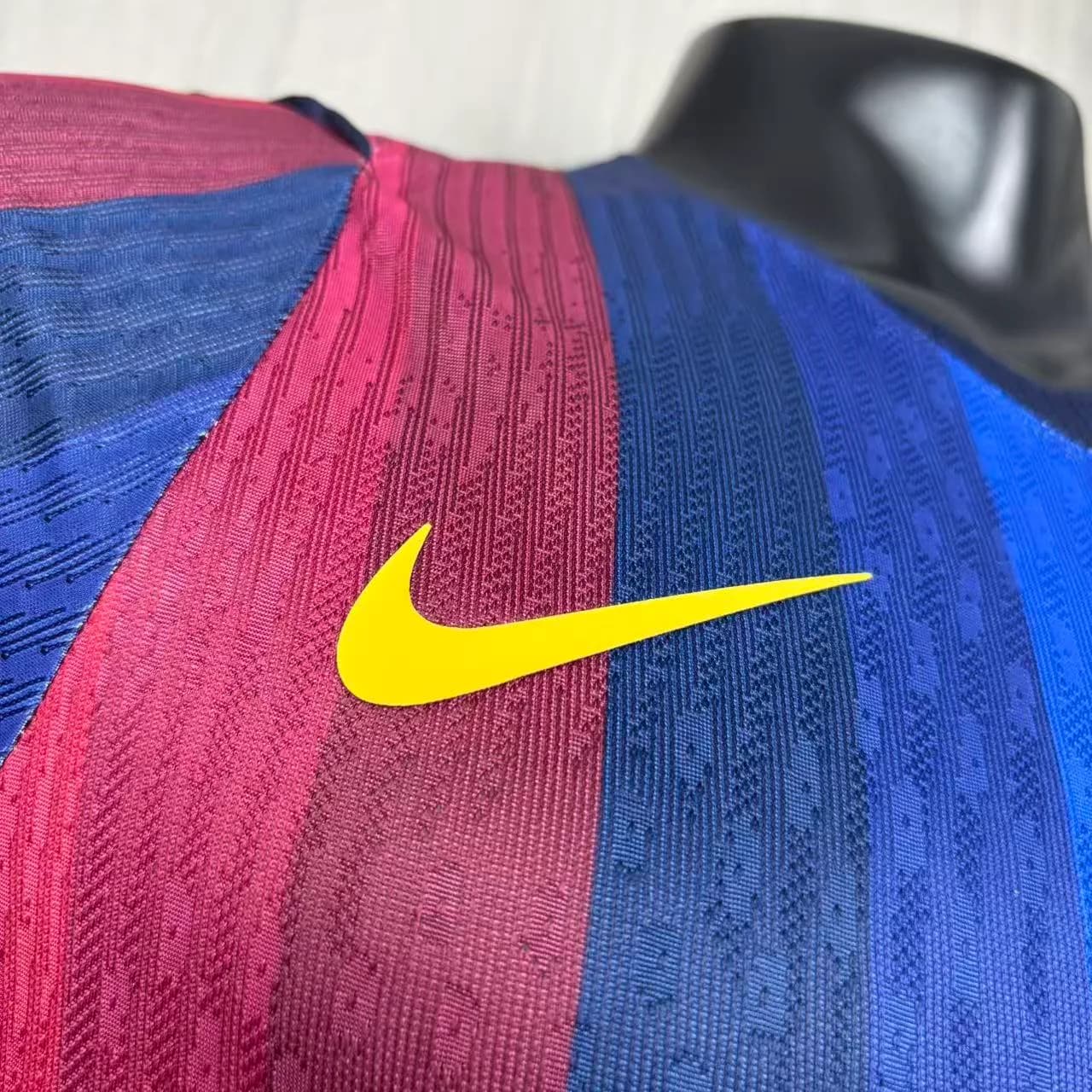 Camisa Barcelona 26/27 Jogador Casa — Barcelona (foto 3)