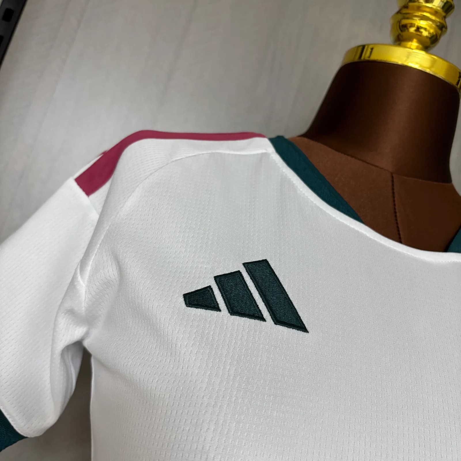 Camisa Real Madrid 26/27 Feminina Casa — Real Madrid (foto 3)