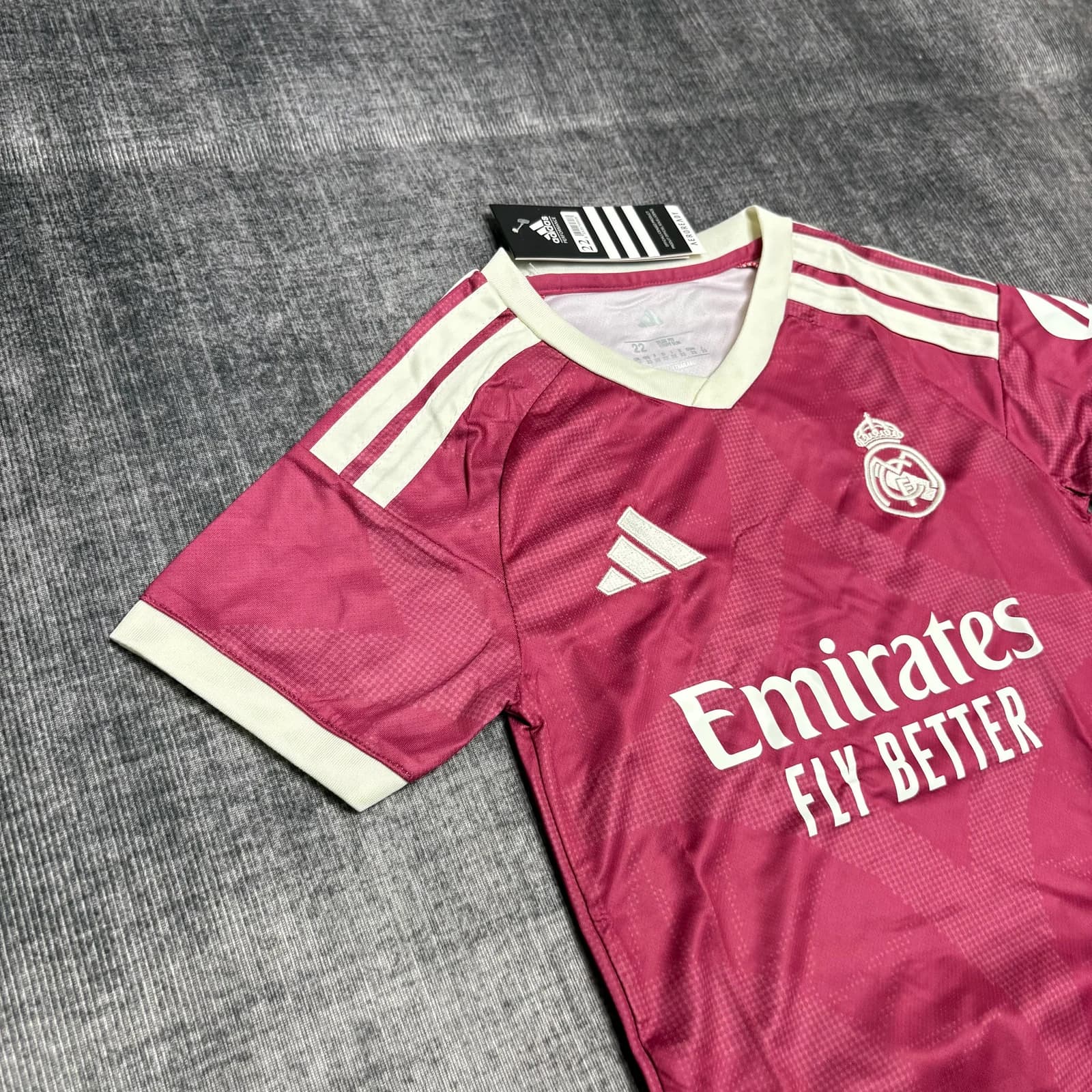 Kit Infantil Real Madrid 26/27 III — Real Madrid (foto 2)