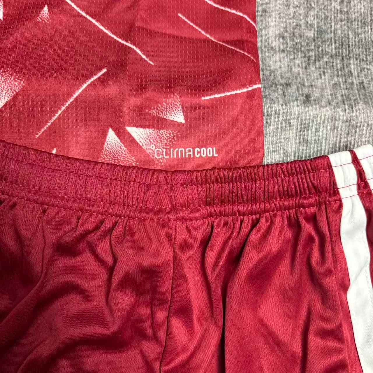 Kit Infantil Liverpool 26/27 Casa — Liverpool (foto 3)