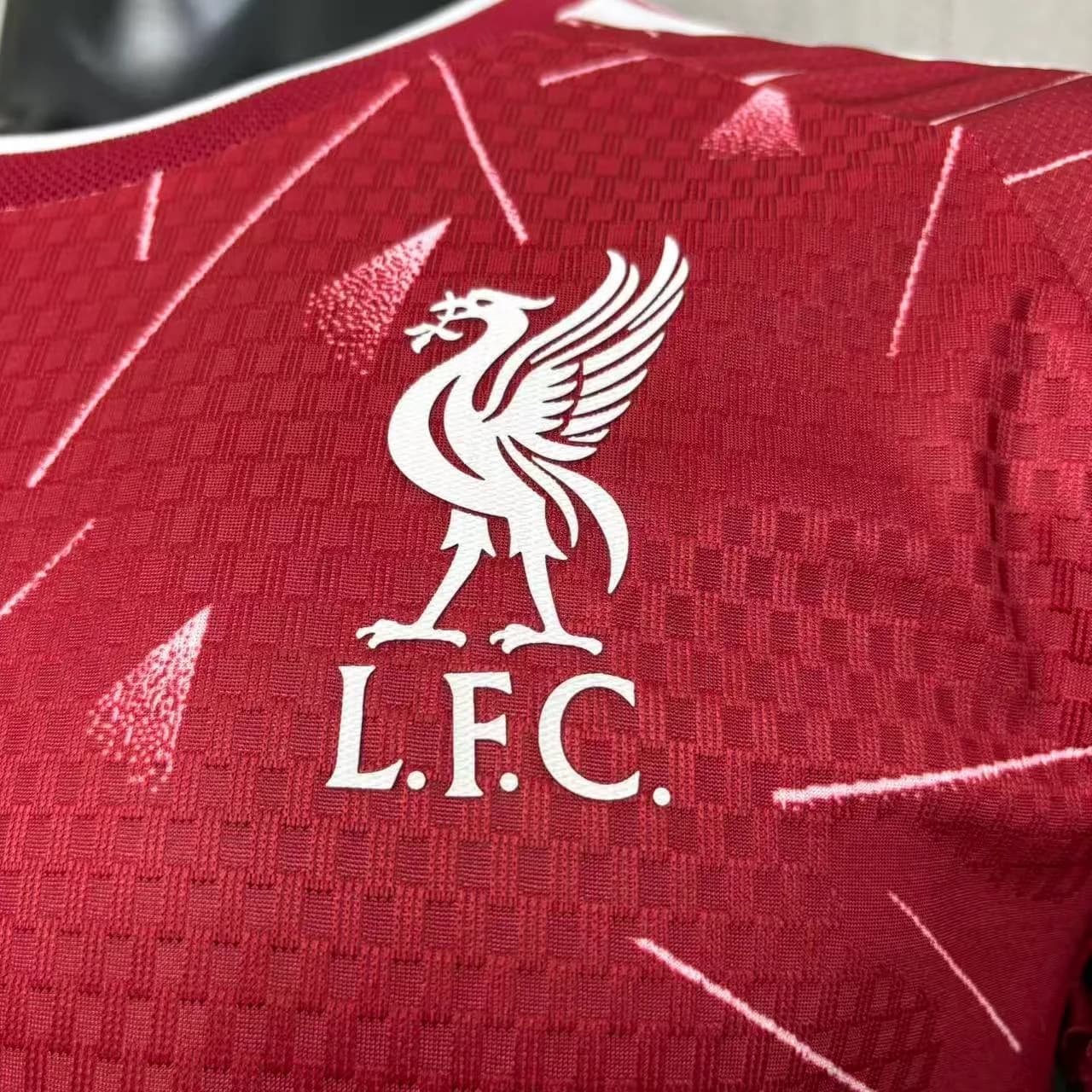 Camisa Liverpool 26/27 Jogador Casa — Liverpool (foto 2)