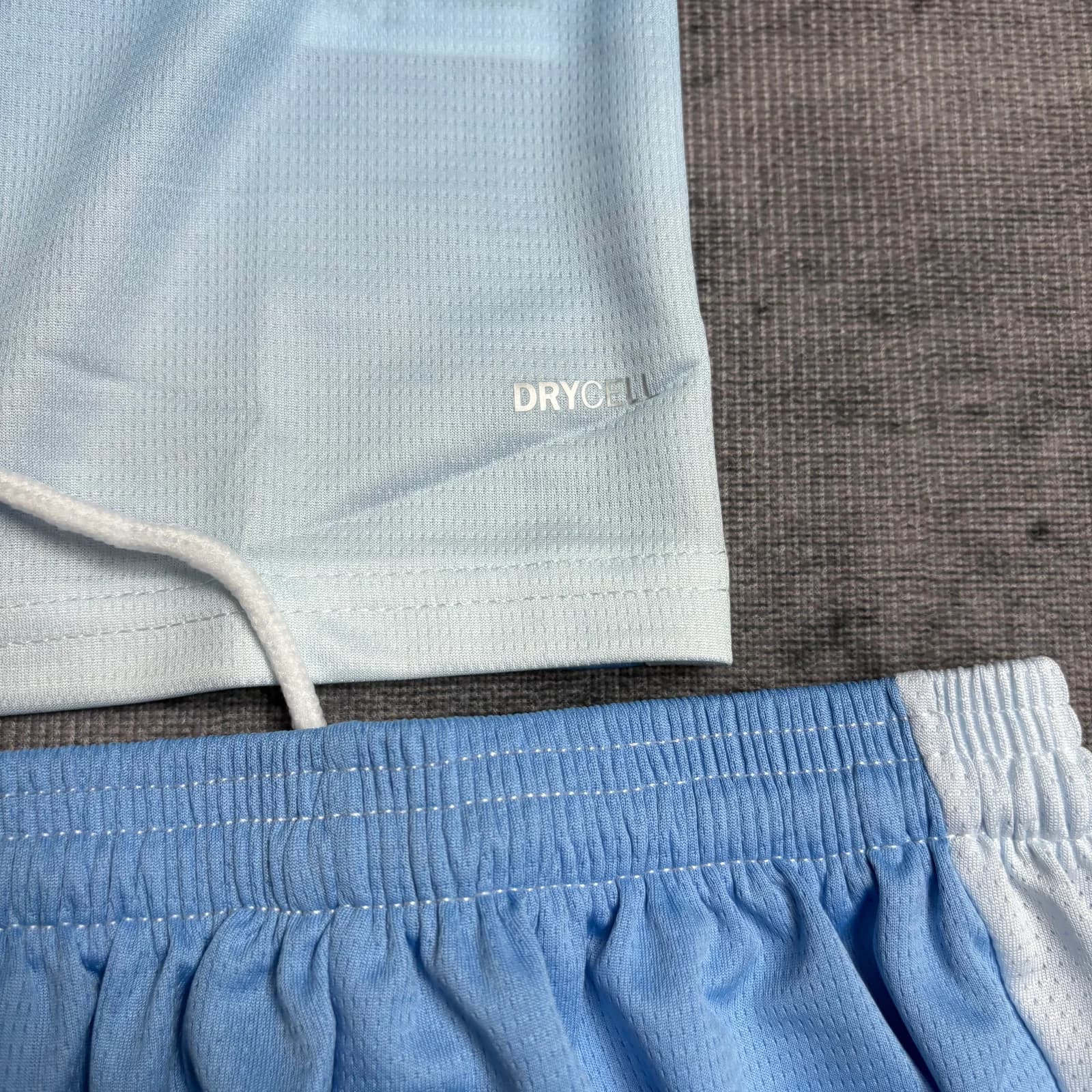 Kit Infantil Manchester City 26/27 Casa — Manchester City (foto 3)