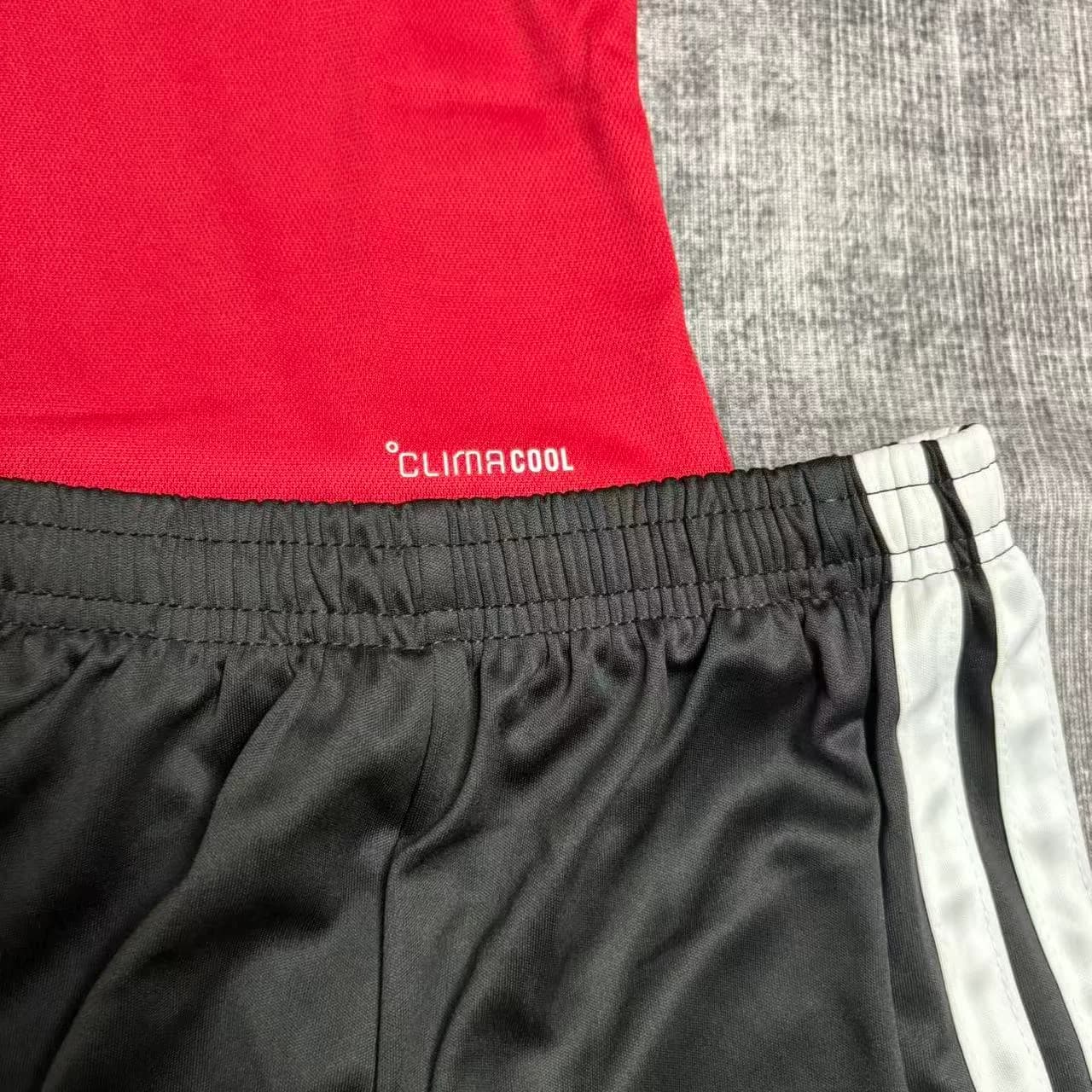Kit Infantil Manchester United 26/27 Casa — Manchester United (foto 3)