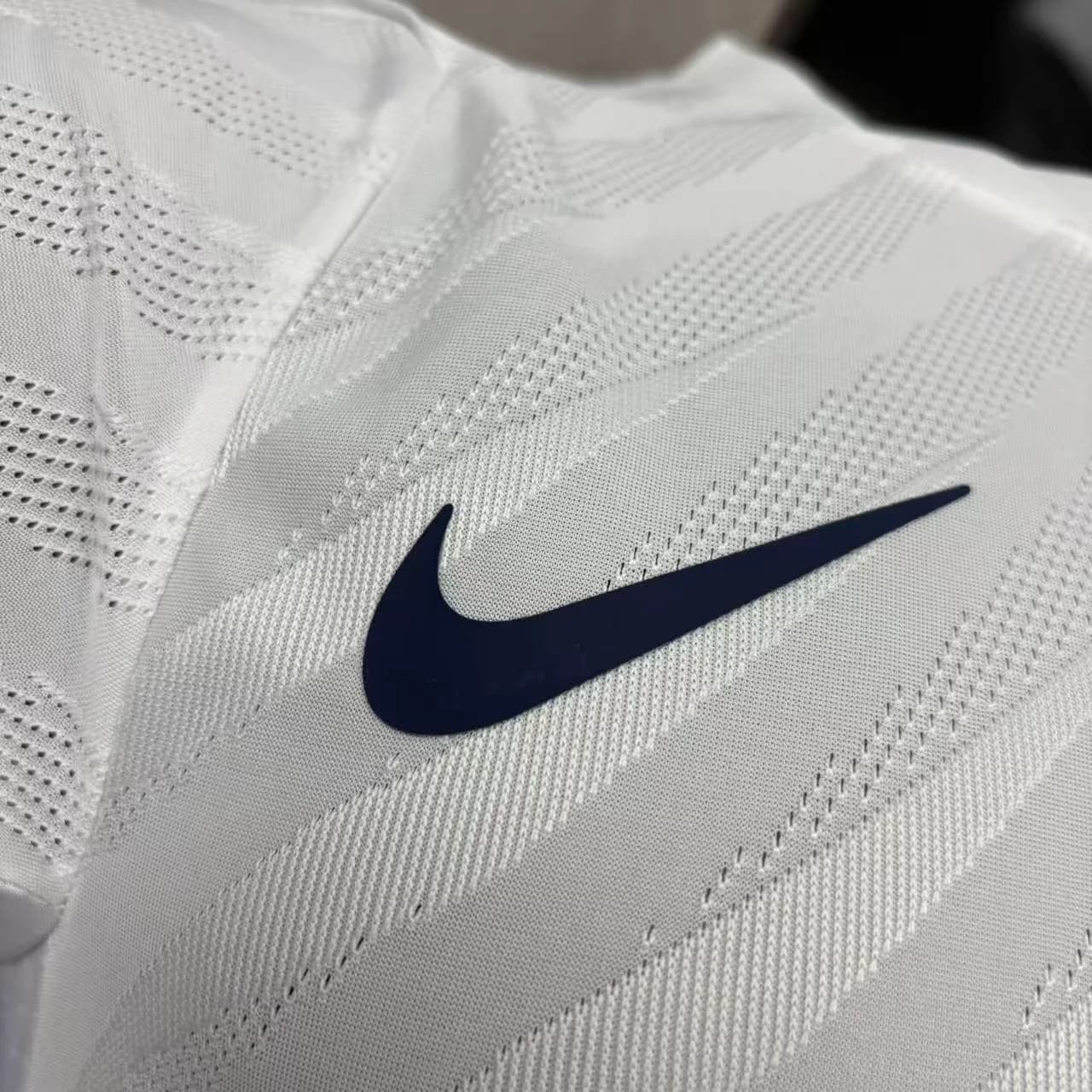 Camisa Tottenham 26/27 Jogador Casa — Tottenham (foto 3)