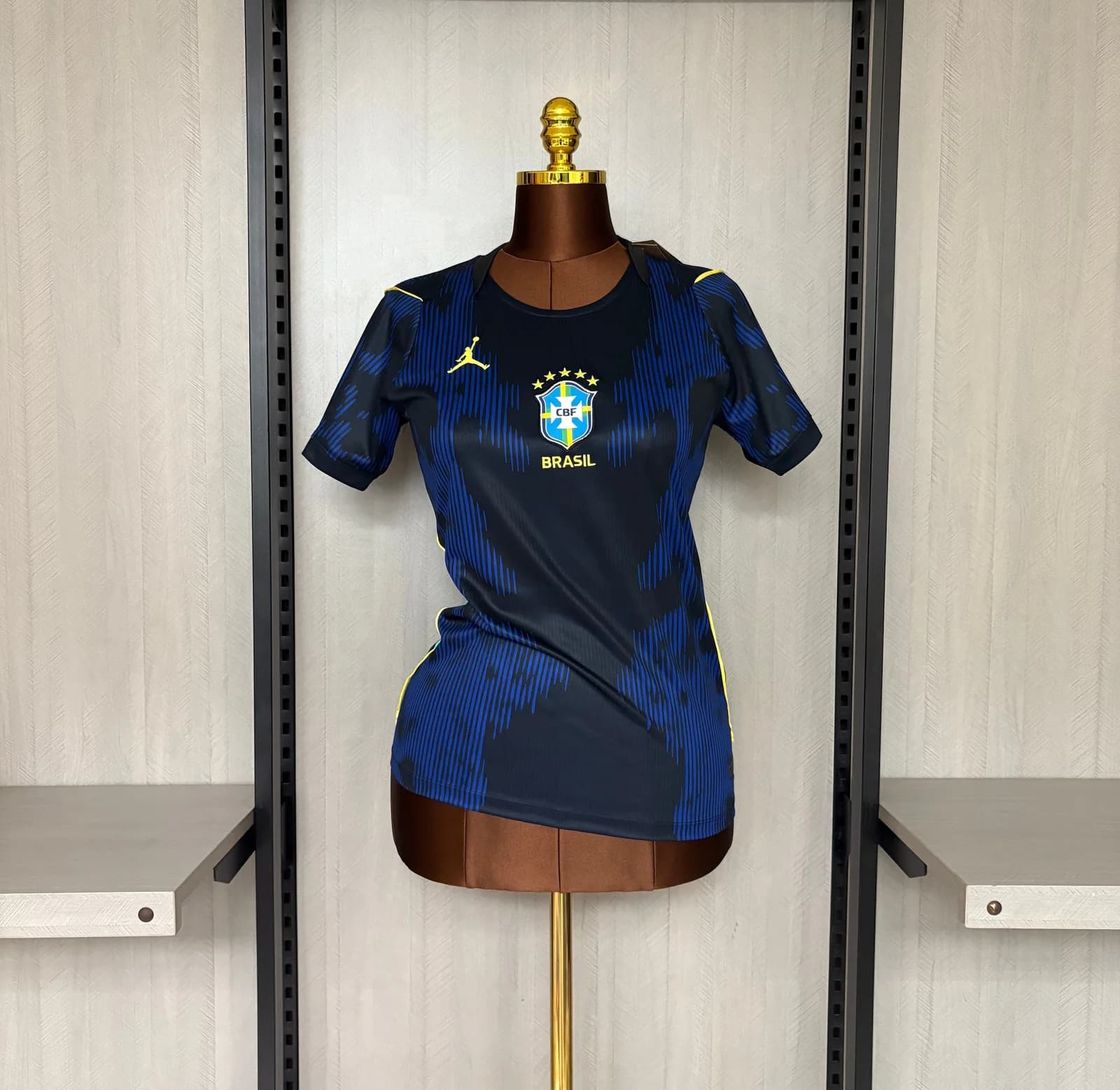 Camisa Brasil 26/27 Feminina Fora — Brasil