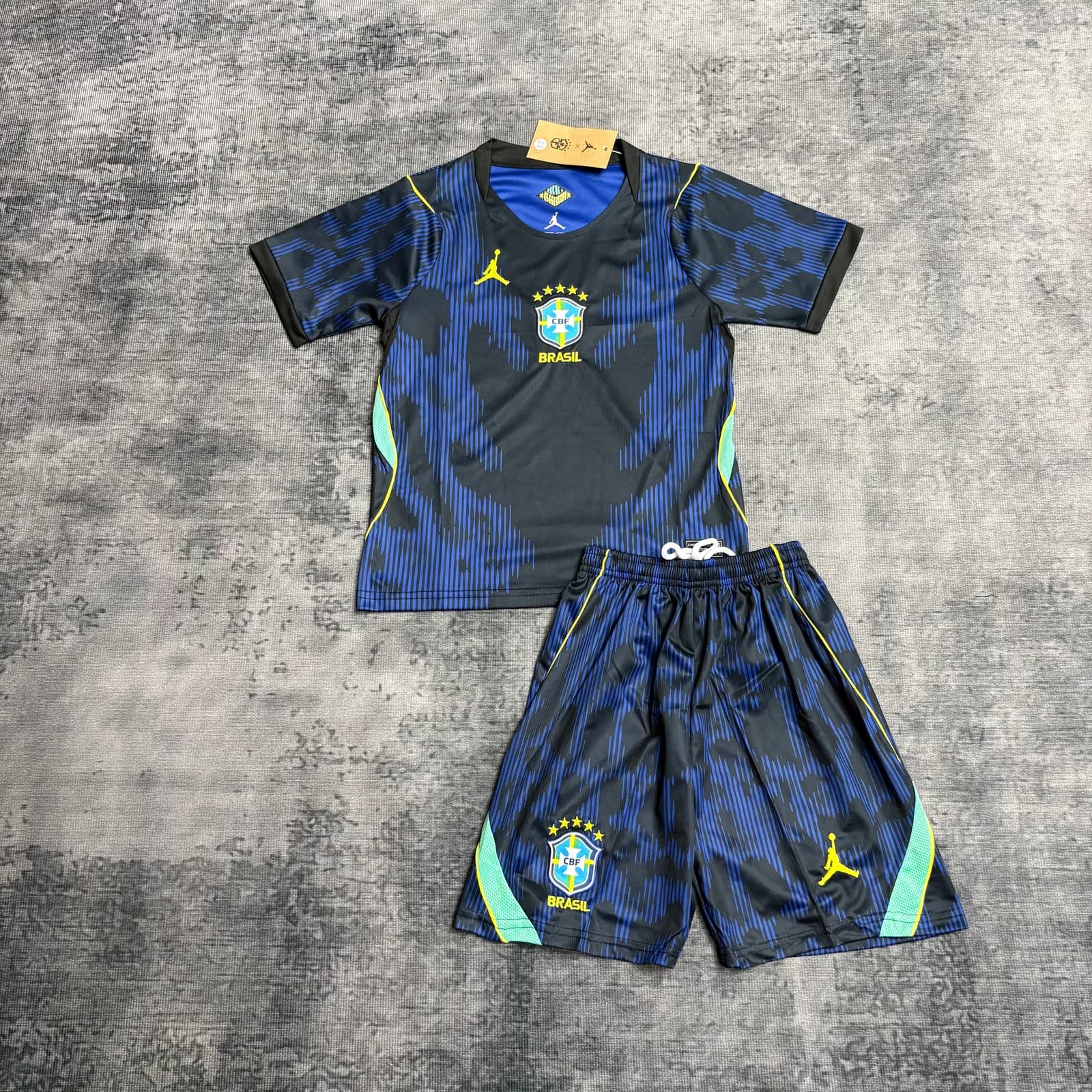 Kit Infantil Brasil 26/27 Fora — Brasil