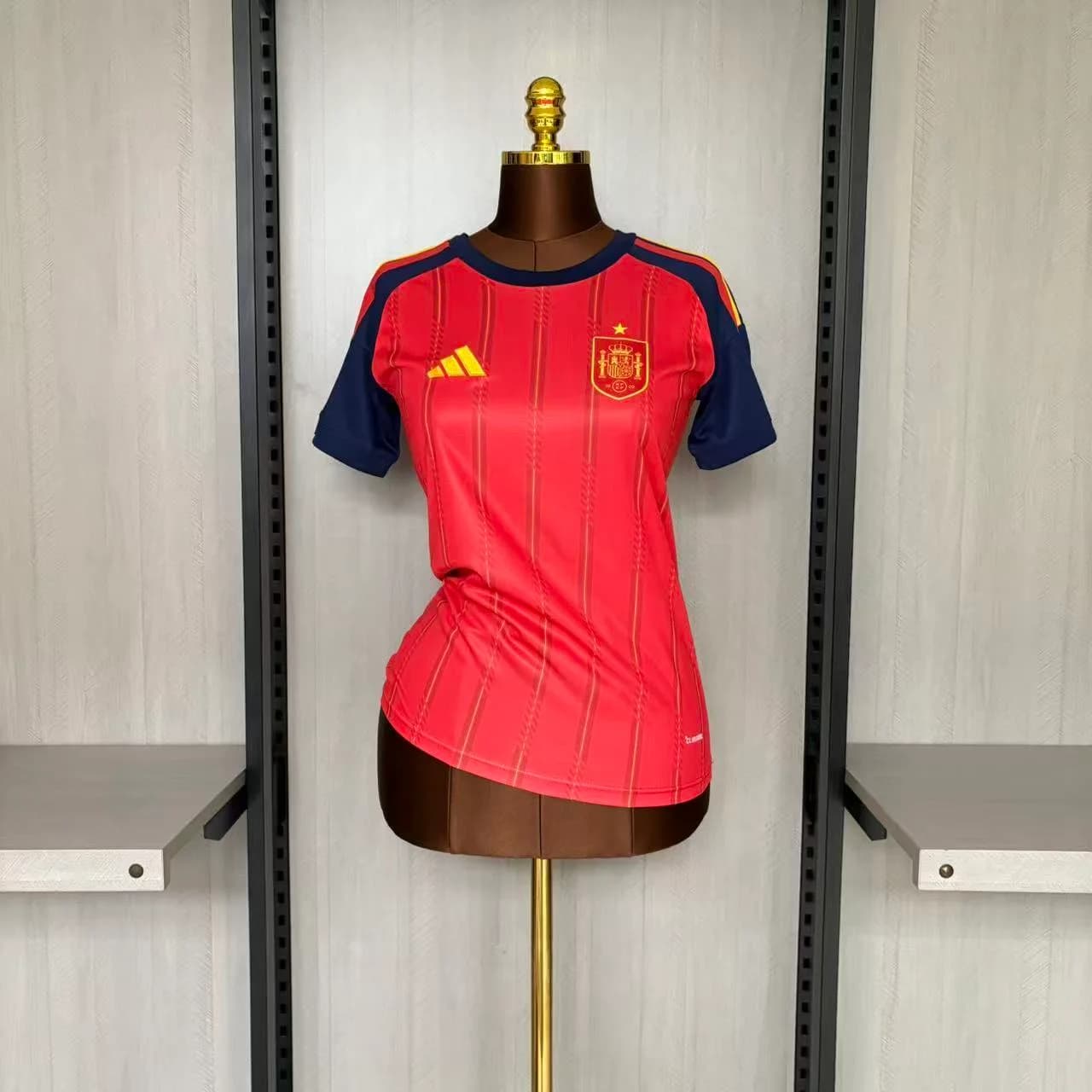 Camisa Espanha 26/27 Feminina Casa — Espanha