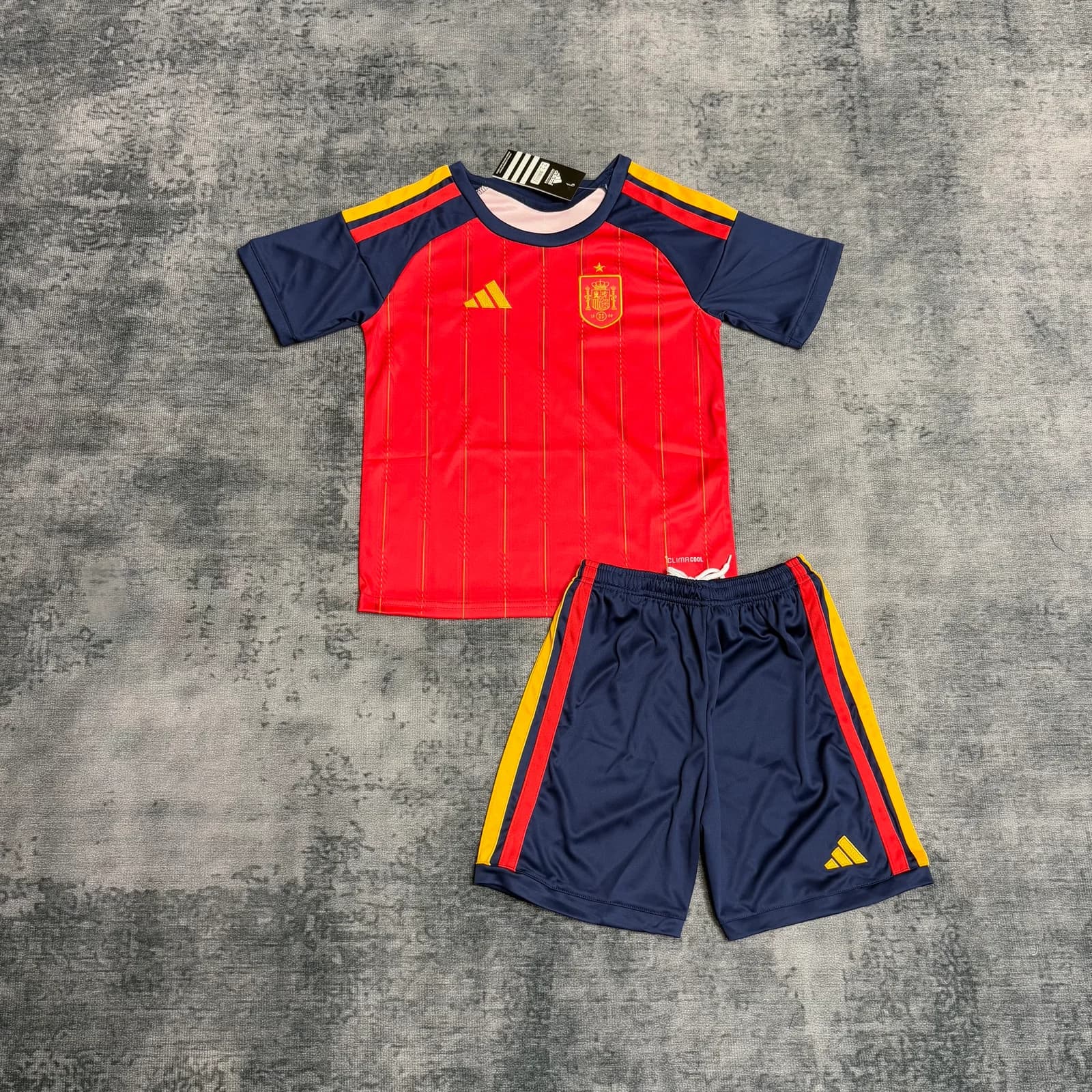 Kit Infantil Espanha 26/27 Casa — Espanha