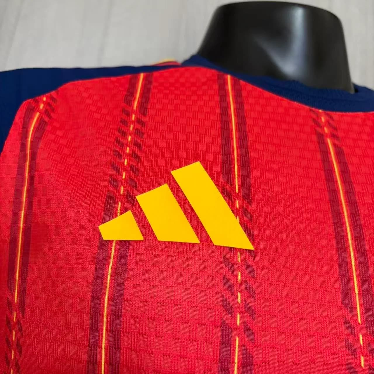 Camisa Espanha 26/27 Jogador Casa — Espanha (foto 3)