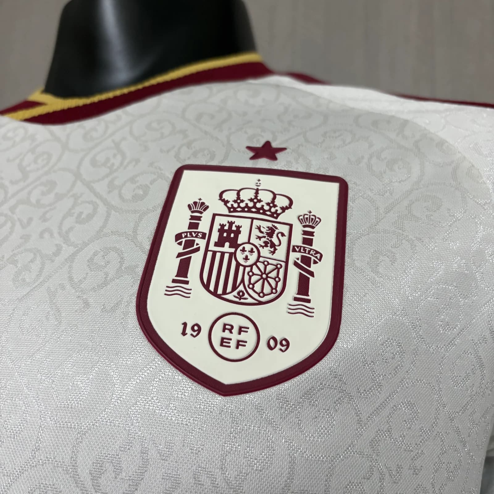Camisa Espanha 26/27 Jogador Fora — Espanha (foto 2)