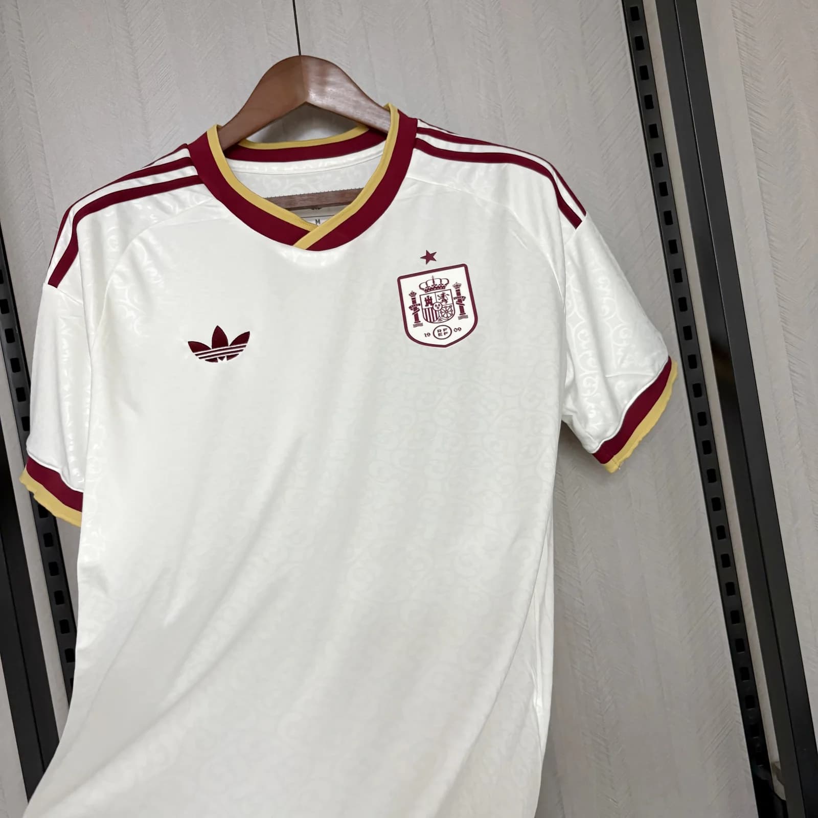 Camisa Espanha 26/27 Torcedor Fora — Espanha (foto 4)