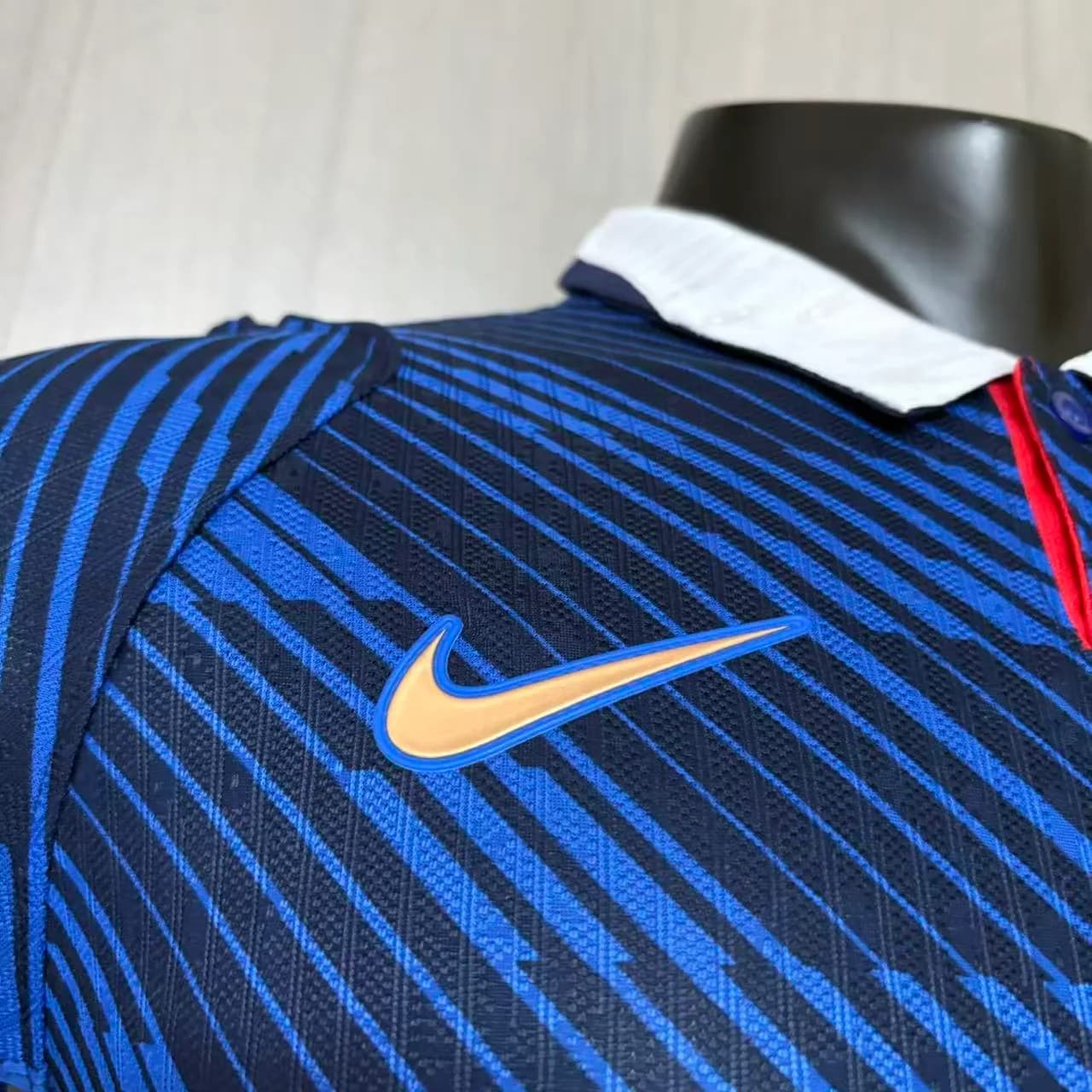 Camisa França 26/27 Jogador Casa — França (foto 3)