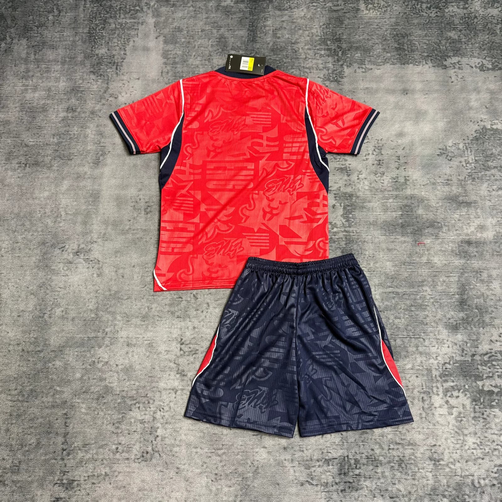 Kit Infantil Inglaterra 26/27 Fora — Inglaterra (foto 2)