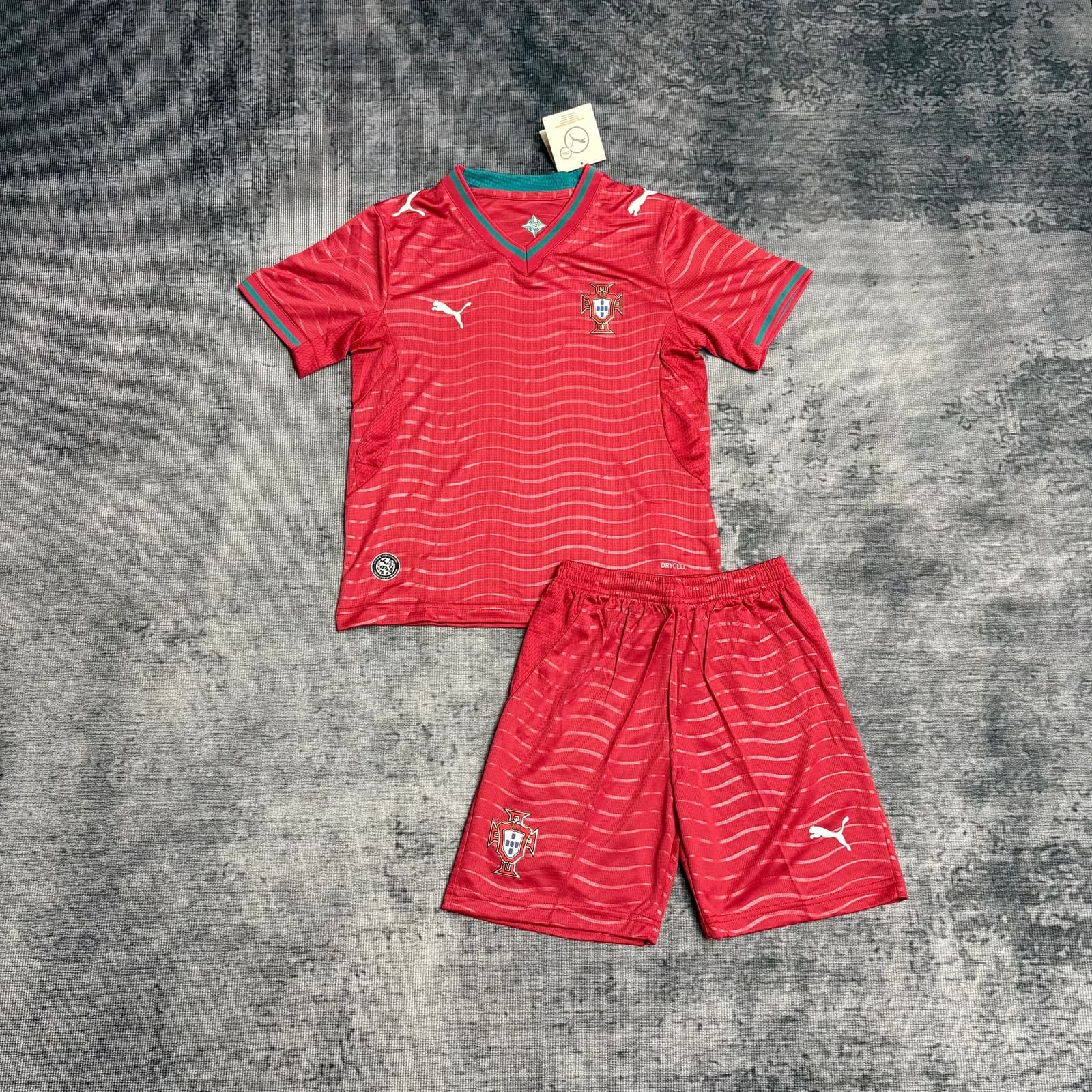 Kit Infantil Portugal 26/27 Casa — Portugal