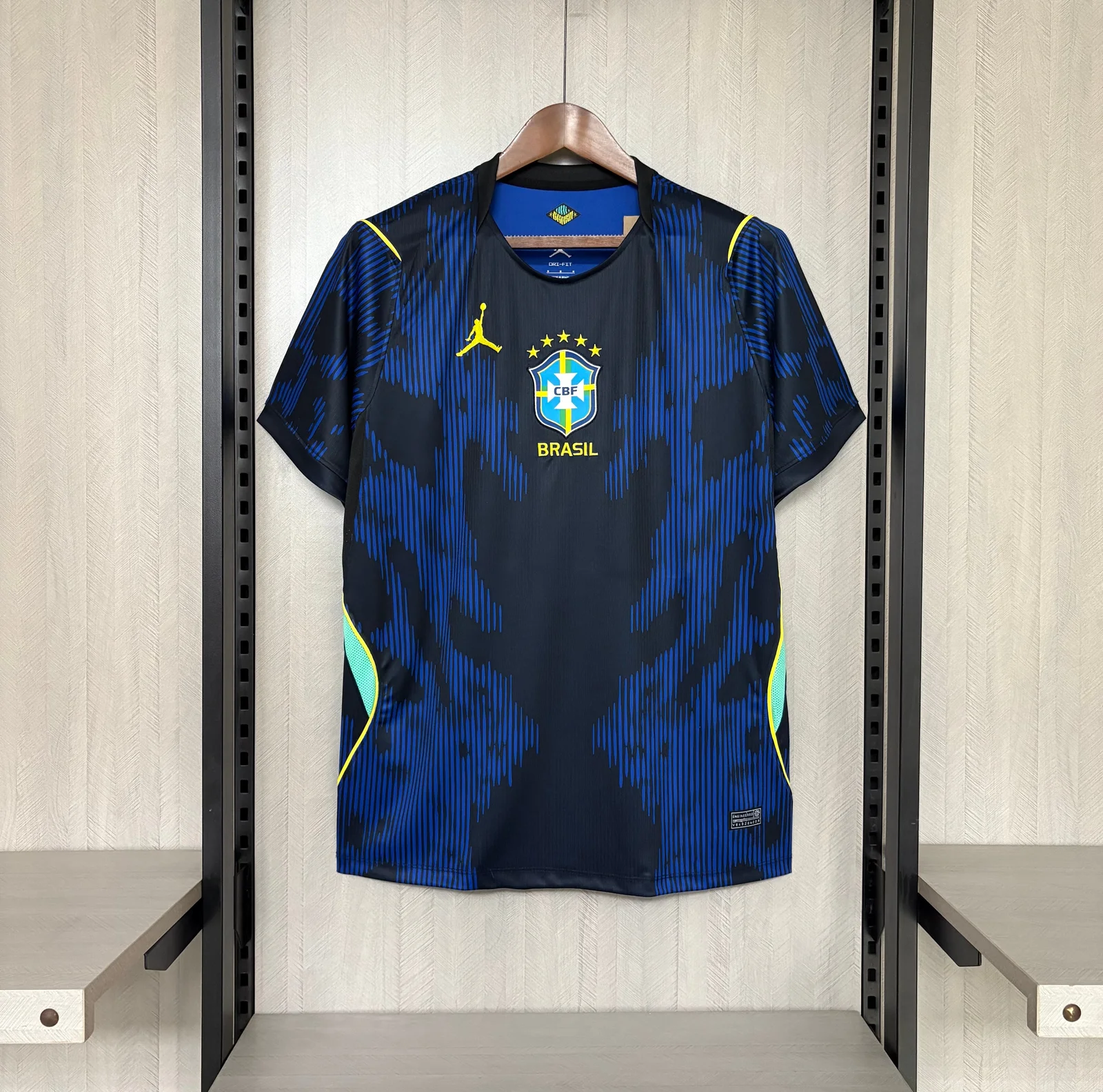 Camisa Brasil 26/27 Torcedor Fora — Brasil